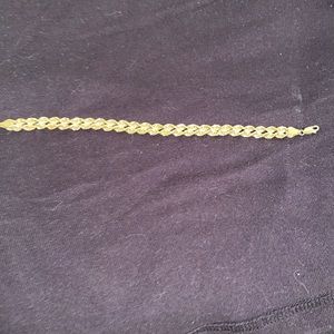 10kt INTERTWINING HEARTS BRACELET